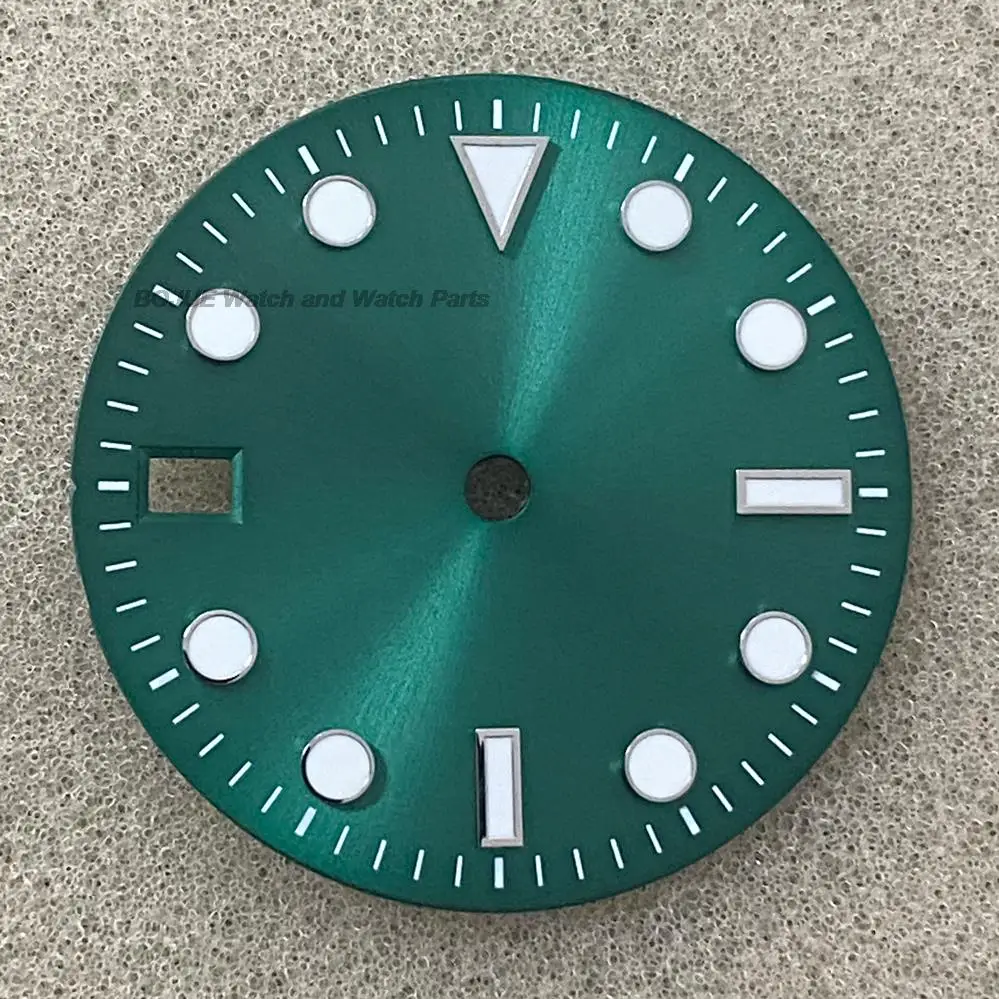 Новый 28,5 мм Зеленый светящийся циферблат часов NH35 Циферблат с календарем на 9 часов Подходит для механического механизма Seiko NH35 Стерильные циферблаты Изображение 3