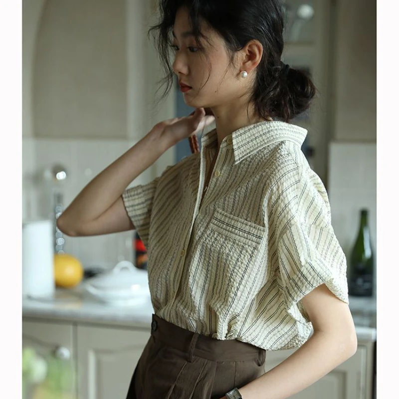EBAIHUI, Винтажные блузки в полоску, Женские шикарные рубашки с коротким рукавом, Повседневные эстетичные топы в стиле ретро 90-х, плиссированные топы в японском стиле Изображение 4
