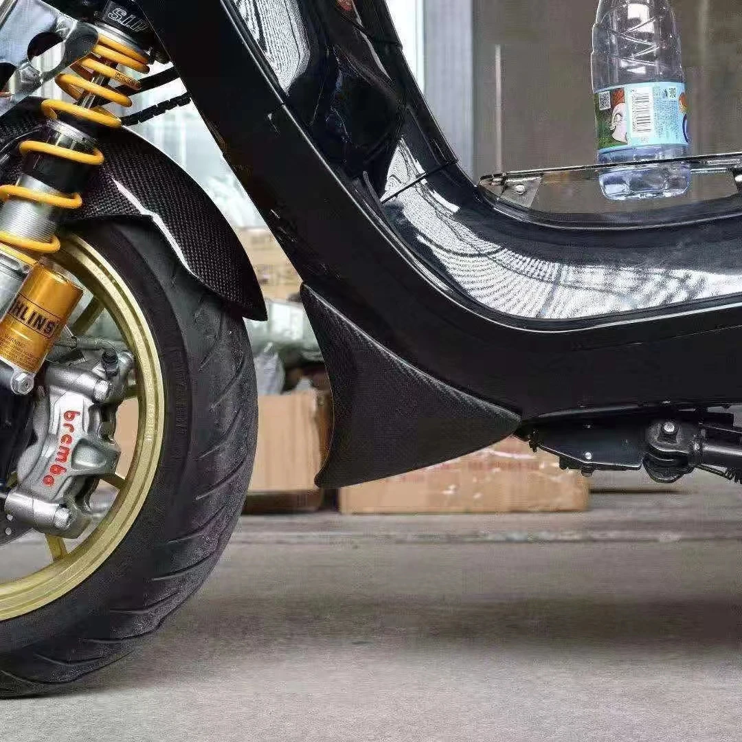 Модернизированный нижний спойлер из углеродного волокна для мотоцикла, конкурентоспособный спойлер для крыльев Vespa Spring Sprint 150 Изображение 5